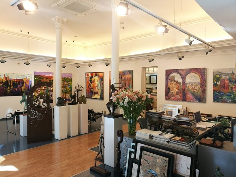 Interior Galería de Arte Granadacapital